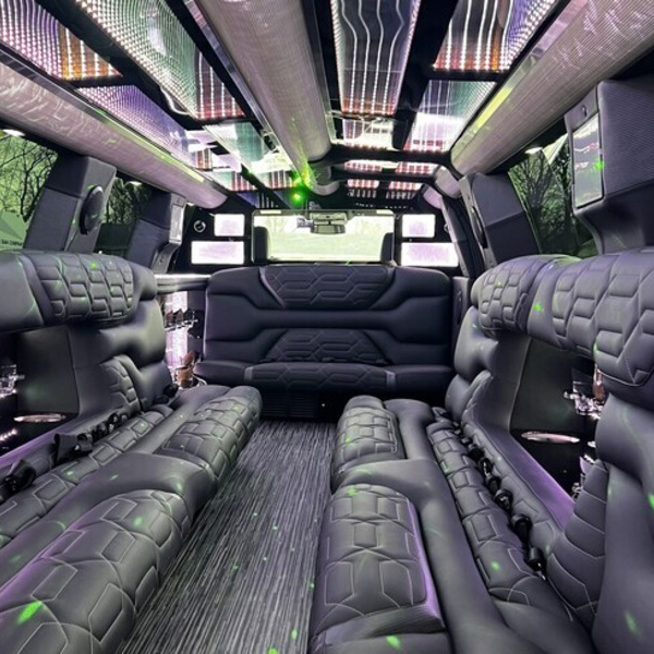 escalade-limo-interior