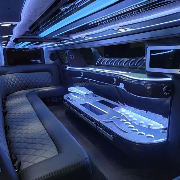range-rover-limousine interior3