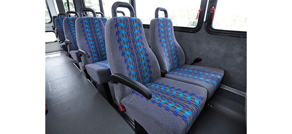 24-28-pass-mini-coach-white-2