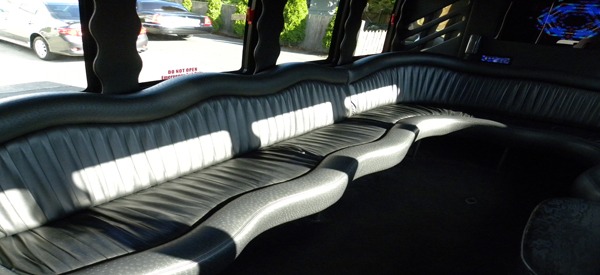 24-30-Passenger-Minibus-4